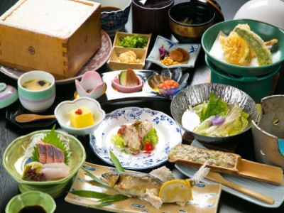鍋屋本館