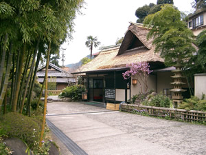 春光荘